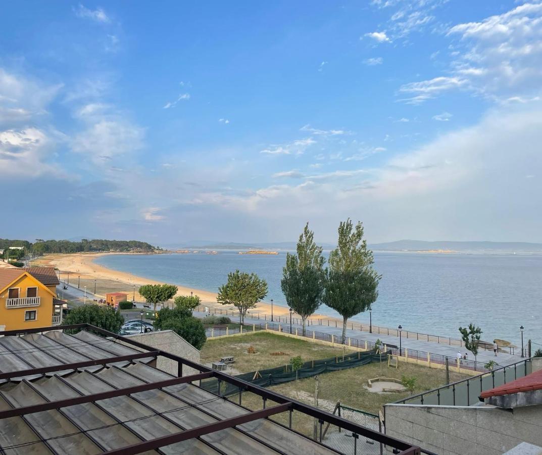 Appartement Apartamento En La Playa à Ribeira Extérieur photo